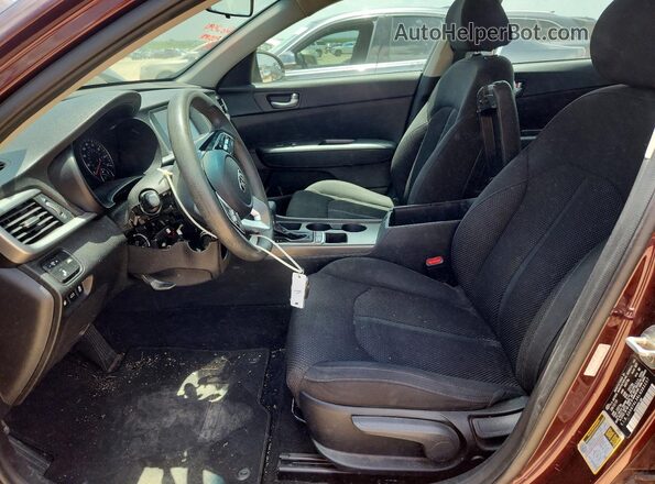 5XXGT4L36LG383237 2020 KIA OPTIMA Бордовый Вид салона спереди