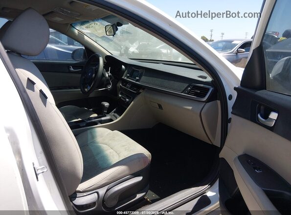5XXGT4L39GG024535 2016 KIA OPTIMA White Вид салону спереду