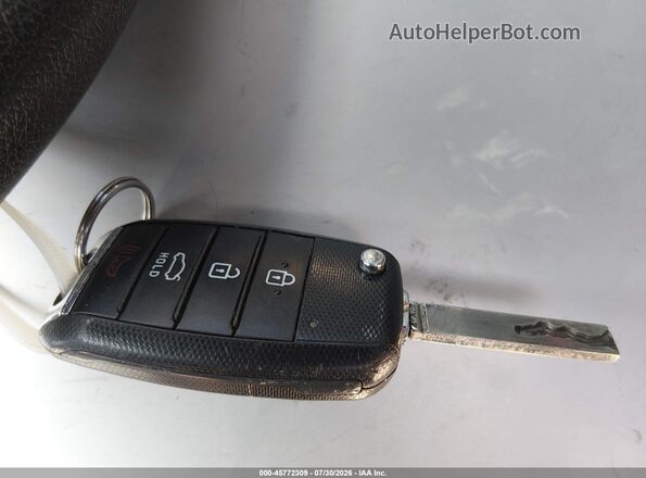 5XXGT4L39GG024535 2016 KIA OPTIMA White Вид панелі приладів