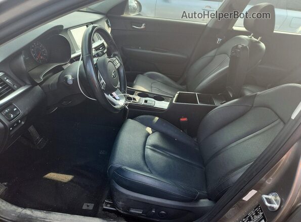 5XXGU4L16KG324893 2019 KIA OPTIMA Серый Вид салона спереди