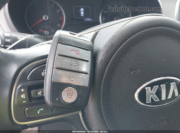 5XXGU4L33HG175482 2017 KIA OPTIMA White Առջևի վահանակի տեսք