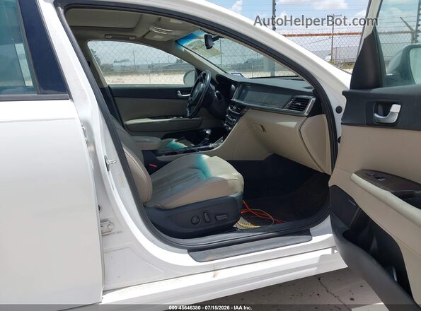 5XXGU4L35GG102709 2016 KIA OPTIMA Белый Вид салона спереди