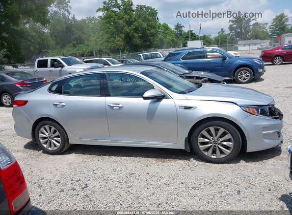 5XXGU4L36GG075245 2016 KIA OPTIMA Silver Rear interior view