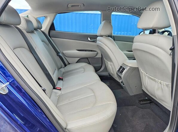 5XXGU4L3XGG021334 2016 KIA OPTIMA Blue Rear seats view