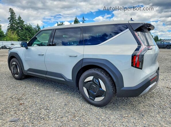 5XYAA5S22TG016504 2026 KIA EV9 Silver Задня ліва чверть