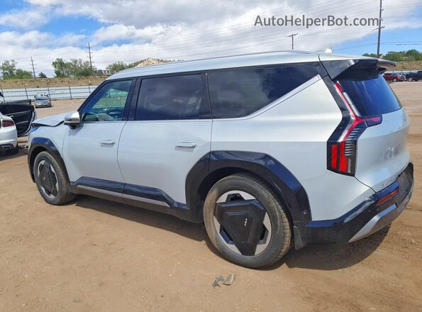 5XYADFS53TG005020 2026 KIA EV9 Silver Задня ліва чверть