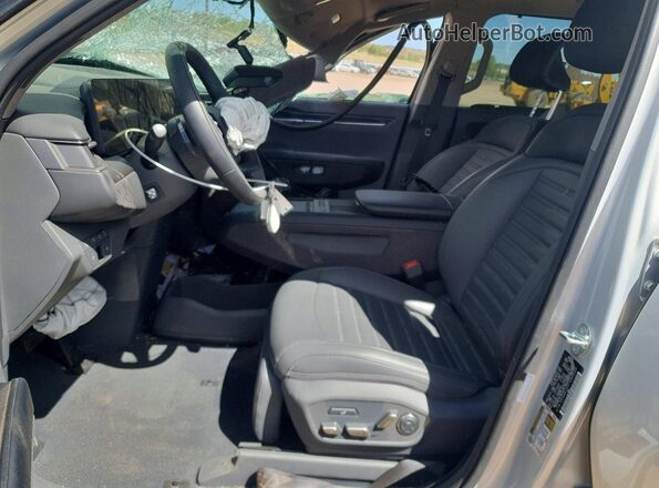 5XYADFS53TG005020 2026 KIA EV9 Silver Вид салону спереду