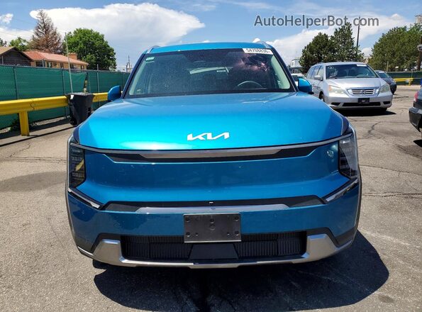 5XYAFFS53TG006033 2026 KIA EV9 Blue Front view