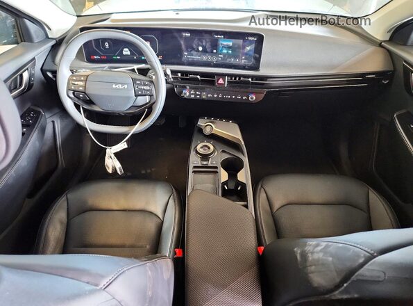 5XYC3DJC6SG009075 2025 KIA EV6 Black Вид панелі приладів