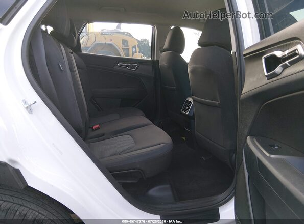 5XYK23DF2SG324678 2025 KIA SPORTAGE White Widok naklejki z numerem VIN