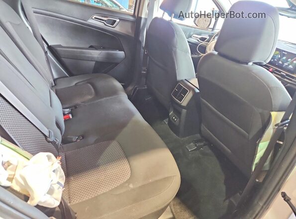5XYK23DF2TG356029 2026 KIA SPORTAGE White Vista interior trasera