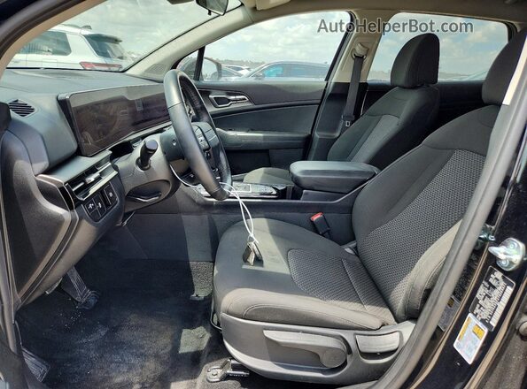 5XYK23DF2TG364471 2026 KIA SPORTAGE Black წინა სალონის ხედი