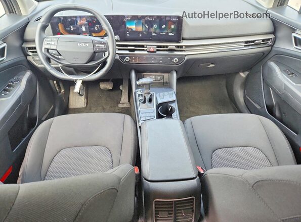 5XYK23DF2TG426838 2026 KIA SPORTAGE Черный Вид панели приборов