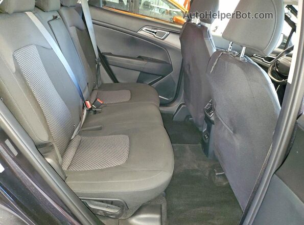 5XYK2CDF1TG392925 2026 KIA SPORTAGE Black Вид задньої частини салону
