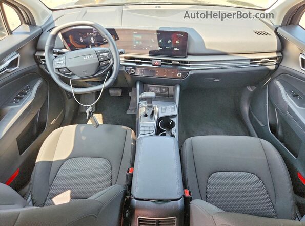 5XYK2CDF7TG430870 2026 KIA SPORTAGE Gray Vista del salpicadero