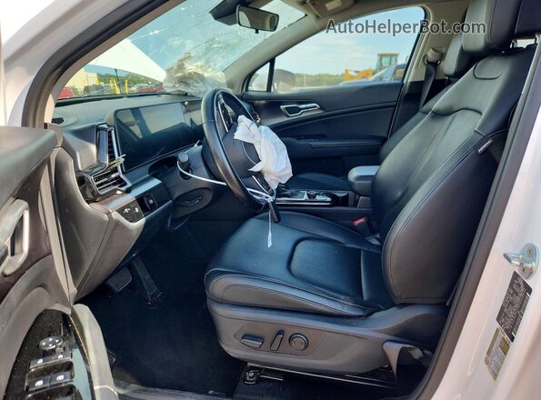 5XYK33AF0PG089609 2023 KIA SPORTAGE Белый Вид салона спереди