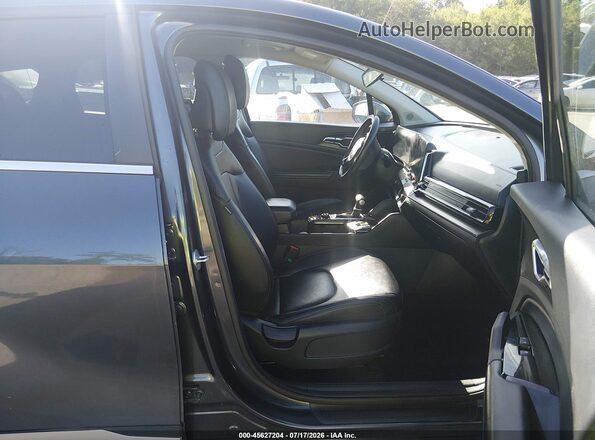 5XYK33AF2PG092690 2023 KIA SPORTAGE Серый Вид салона спереди