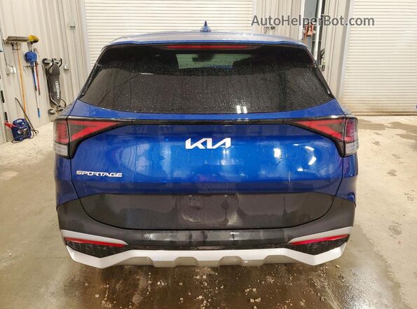 5XYK33AF5PG047050 2023 KIA SPORTAGE Blue Widok z tyłu