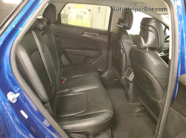 5XYK33AF5PG047050 2023 KIA SPORTAGE Blue Widok wnętrza z tyłu