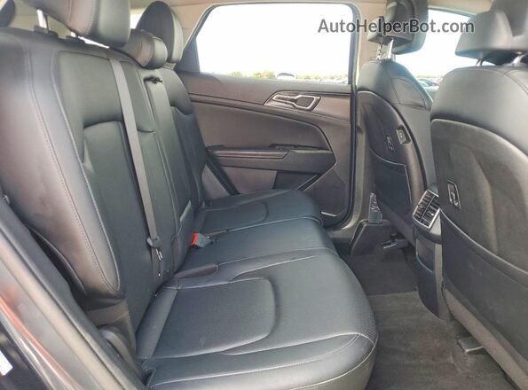 5XYK33AF7PG106874 2023 KIA SPORTAGE Gray Vista de los asientos traseros