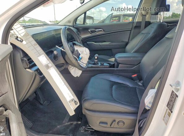 5XYK33AF7PG107863 2023 KIA SPORTAGE White Սալոնի դիմացի տեսք