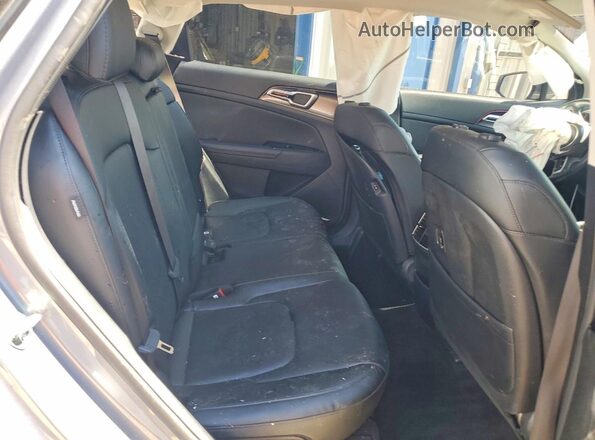 5XYK33DF0SG279737 2025 KIA SPORTAGE Синий Вид задней части салона