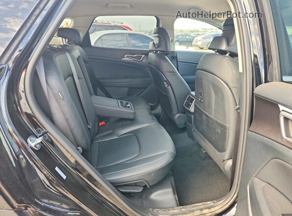 5XYK33DF0TG387793 2026 KIA SPORTAGE Black Rear seats view