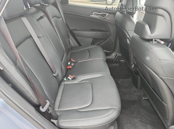 5XYK33DF2SG286480 2025 KIA SPORTAGE Silver Widok wnętrza z tyłu