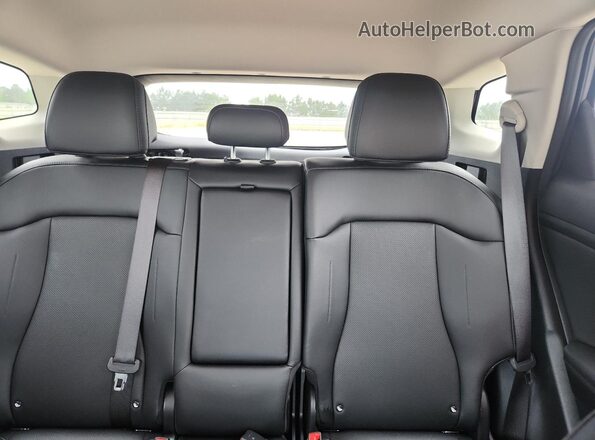 5XYK33DF2SG286480 2025 KIA SPORTAGE Silver Widok tylnych siedzeń