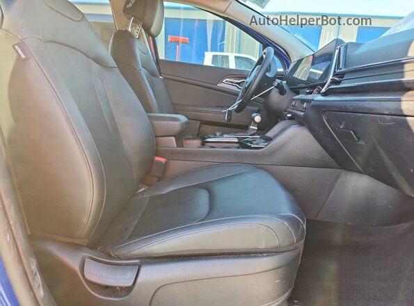 5XYK33DF2SG308316 2025 KIA SPORTAGE Синий Вид салона спереди