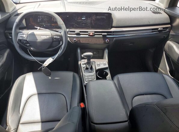 5XYK33DF2TG342127 2026 KIA SPORTAGE Black Vista del salpicadero