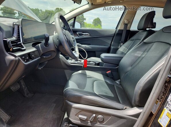 5XYK33DF3SG239653 2025 KIA SPORTAGE Black Front interior view