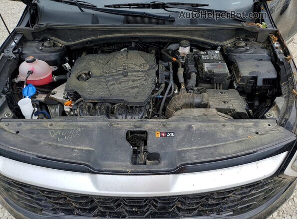 5XYK33DF4SG273004 2025 KIA SPORTAGE Black Widok wnętrza z tyłu