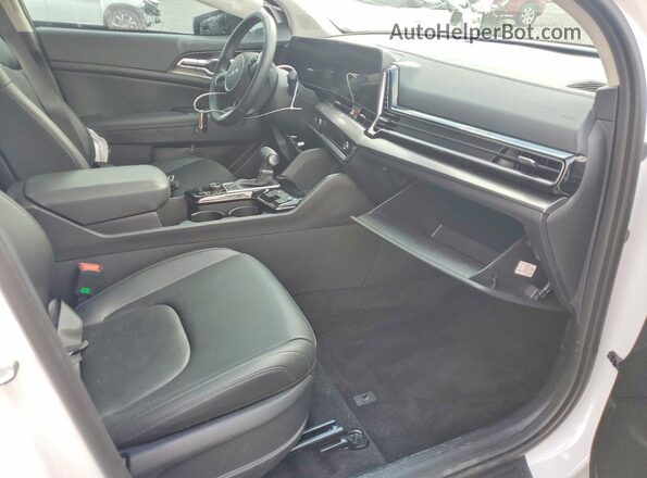 5XYK33DF4SG323352 2025 KIA SPORTAGE Белый Вид салона спереди