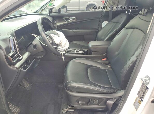 5XYK33DF5RG162472 2024 KIA SPORTAGE White Widok wnętrza z przodu