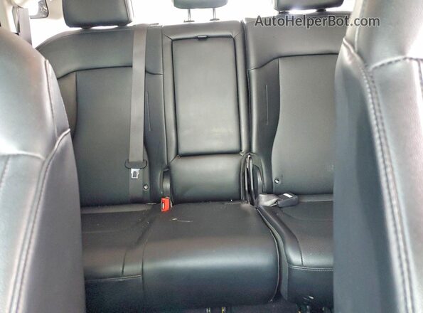 5XYK33DF5RG162472 2024 KIA SPORTAGE White Widok tylnych siedzeń