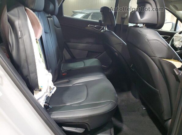 5XYK33DF9TG372385 2026 KIA SPORTAGE Серый Вид задней части салона