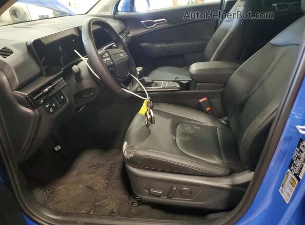 5XYK33DFXTG433310 2026 KIA SPORTAGE Blue Widok wnętrza z przodu