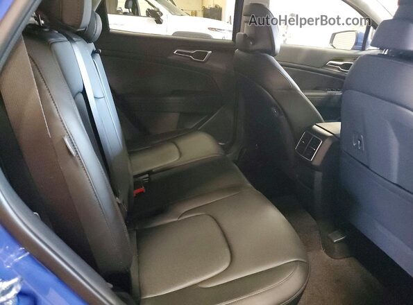 5XYK33DFXTG433310 2026 KIA SPORTAGE Blue Widok tylnych siedzeń