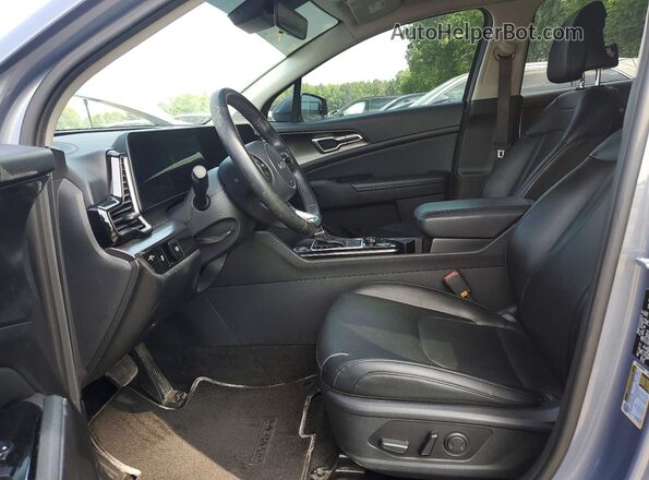 5XYK3CAF0PG030981 2023 KIA SPORTAGE Серый Вид салона спереди