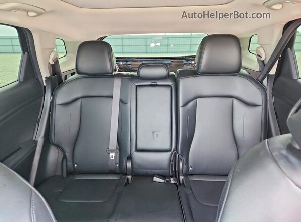 5XYK3CDF5SG286487 2025 KIA SPORTAGE Черный Вид задних сидений