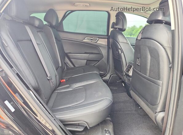 5XYK3CDF5SG286487 2025 KIA SPORTAGE Черный Вид задней части салона