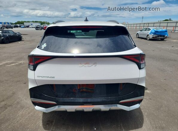 5XYK43DFXSG238142 2025 KIA SPORTAGE White Вид ззаду