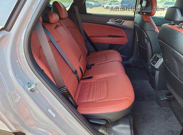 5XYK5CDF5SG314251 2025 KIA SPORTAGE Gray Rear interior view