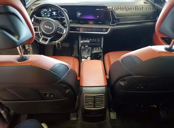 5XYK5CDF6RG168050 2024 KIA SPORTAGE Silver Widok deski rozdzielczej