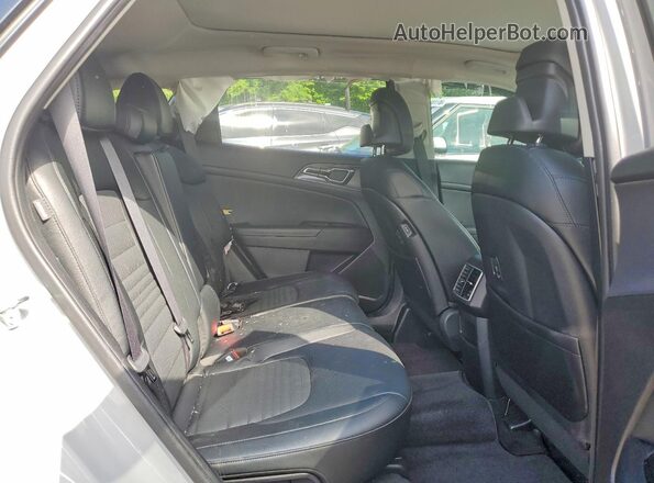 5XYK5CDFXSG257982 2025 KIA SPORTAGE Gray Vista de los asientos traseros
