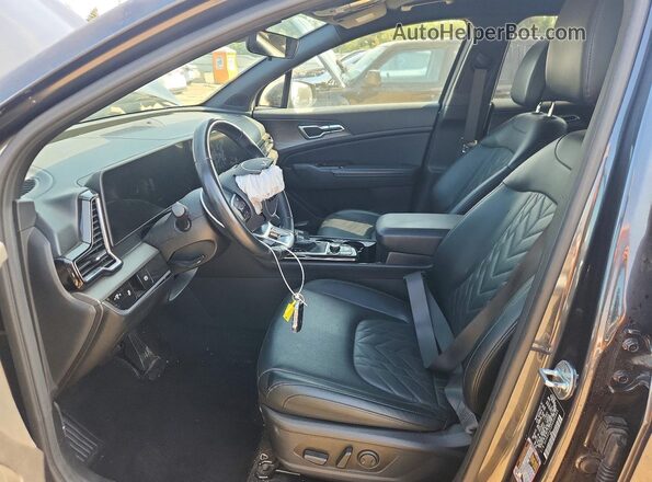 5XYK6CAF2PG092843 2023 KIA SPORTAGE Gray Widok wnętrza z przodu