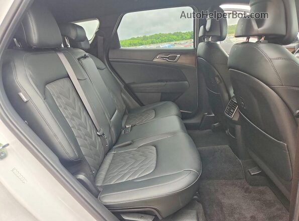 5XYK6CDF0RG200455 2024 KIA SPORTAGE Белый Вид задних сидений