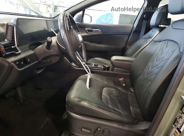 5XYK6CDF1RG179566 2024 KIA SPORTAGE Green Front interior view