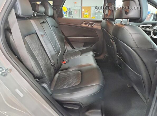 5XYK6CDF3SG249669 2025 KIA SPORTAGE Gray Вид задніх сидінь